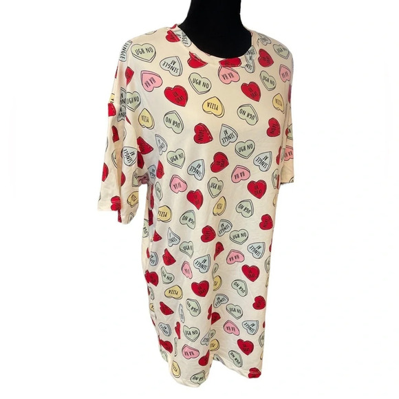 WILDFOX CANDY HEARTS PRINT OVERSIZED SLEEP T SHIRT IN WHITE Small - Picture 4 of 9